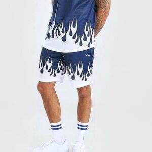 Boohoo man basketball shorts in XS